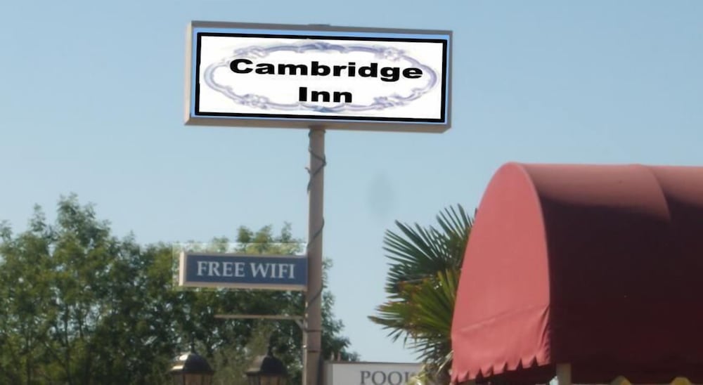 Cambridge Inn Motor Lodge