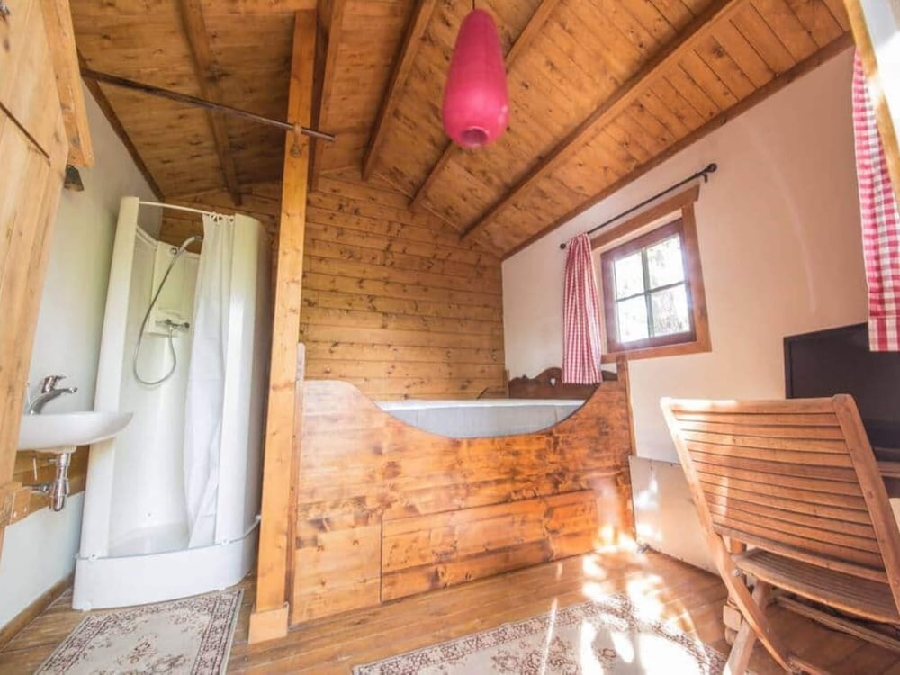 Charming Chalet in Durbuy Near Adventure Valley