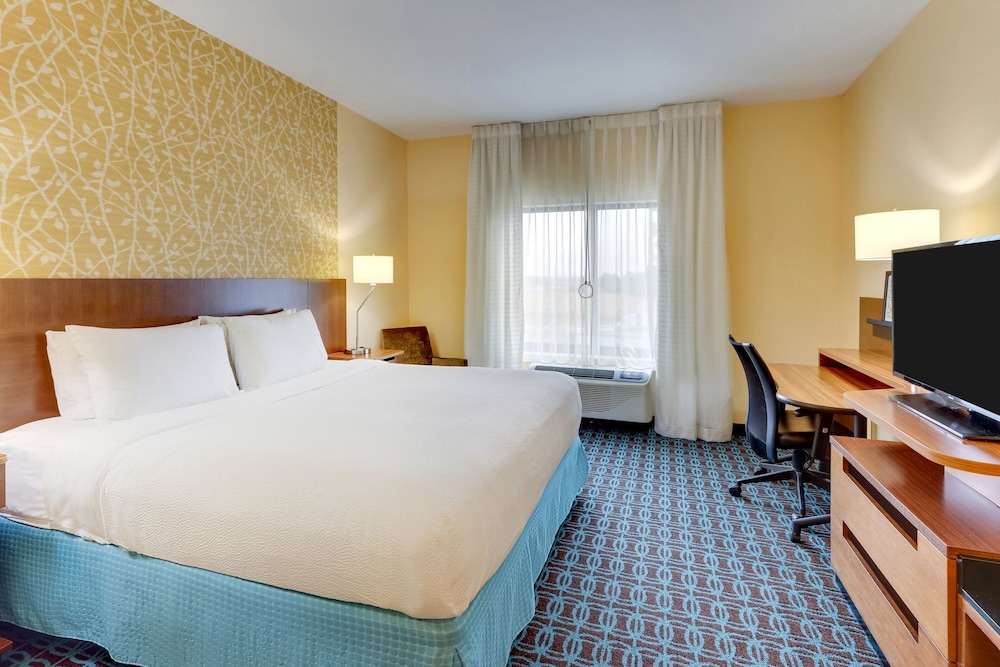 Dunn Vacations - Fairfield Inn Suites Dunn I-95 - Property Image 45