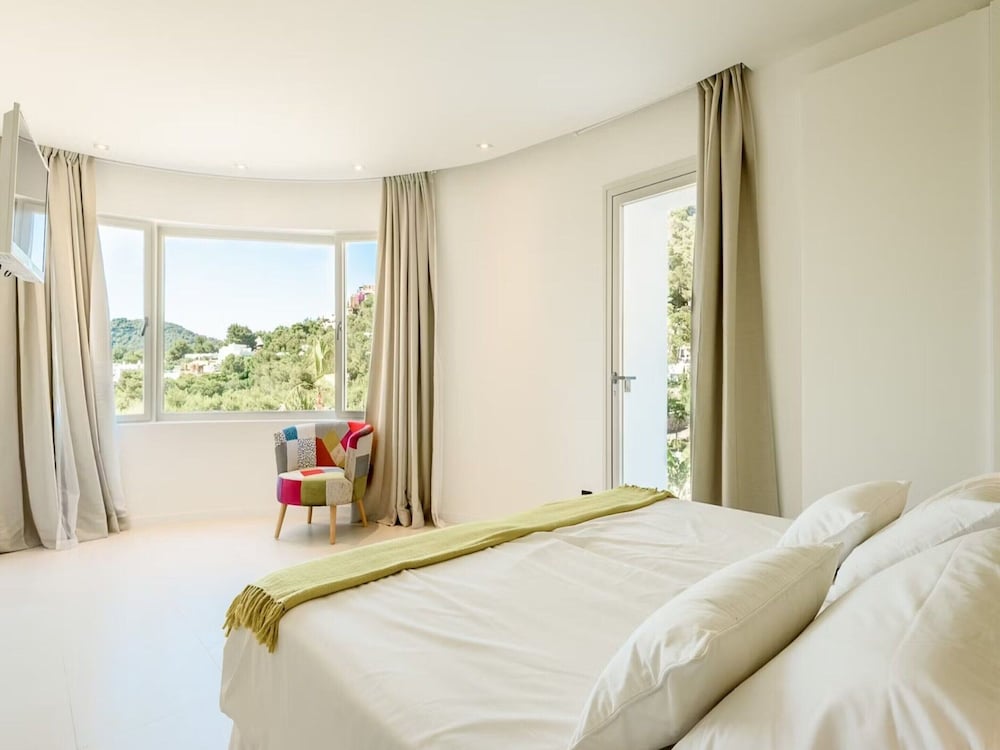 Charming Villa in Delightful Gateway