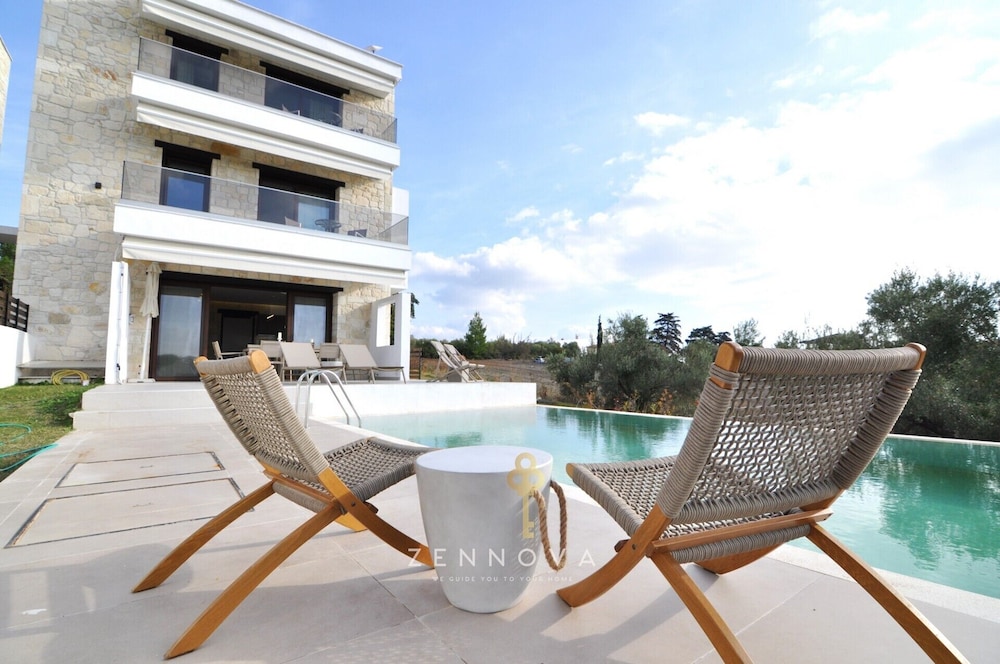 Zennova 65 Villa Vanina