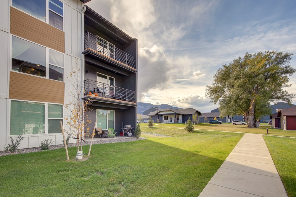 Modern Livingston Condo Near Yellowstone River! view 5