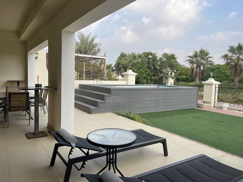 Fairways 5 Bedroom Villa With Plunge Pool And Bbq