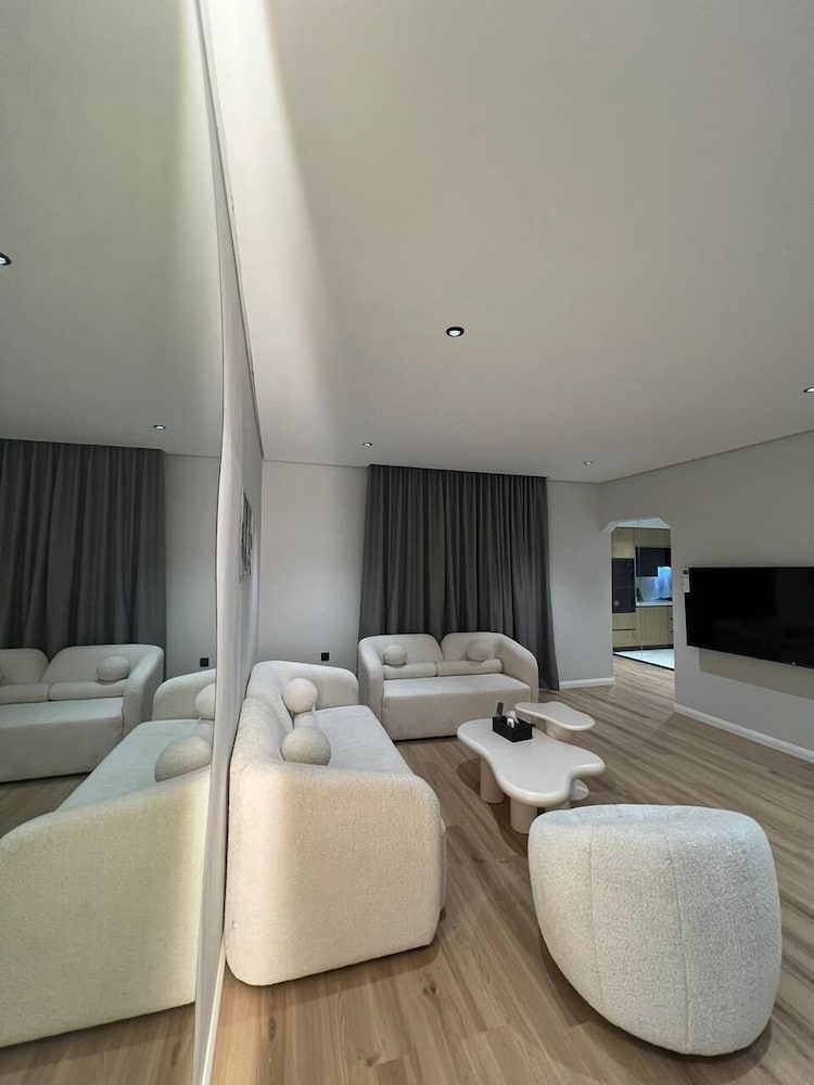 Ruby villa