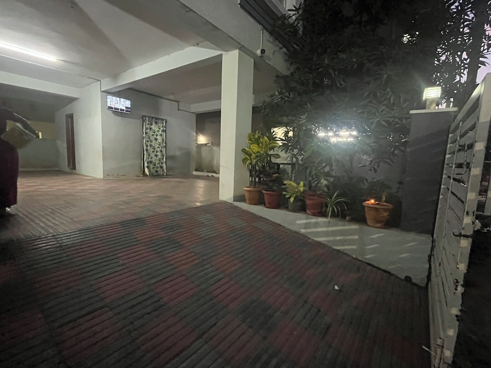 2 BHK Flat Gachibowli AIG 102