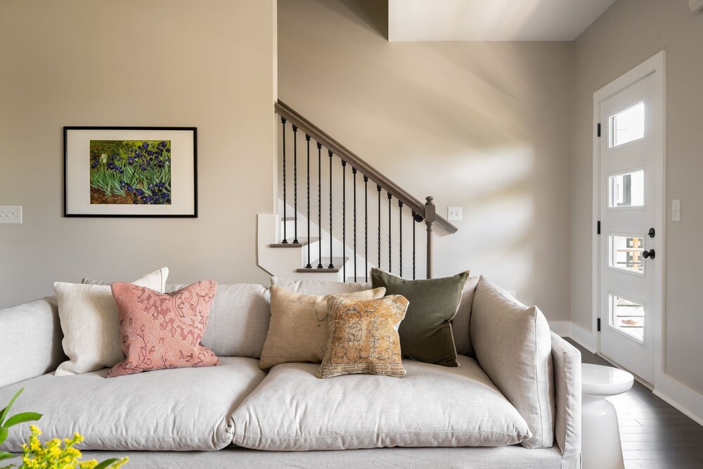 Mccreery by Avantstay Stylish Spacious Nashville Flat w Modern Design