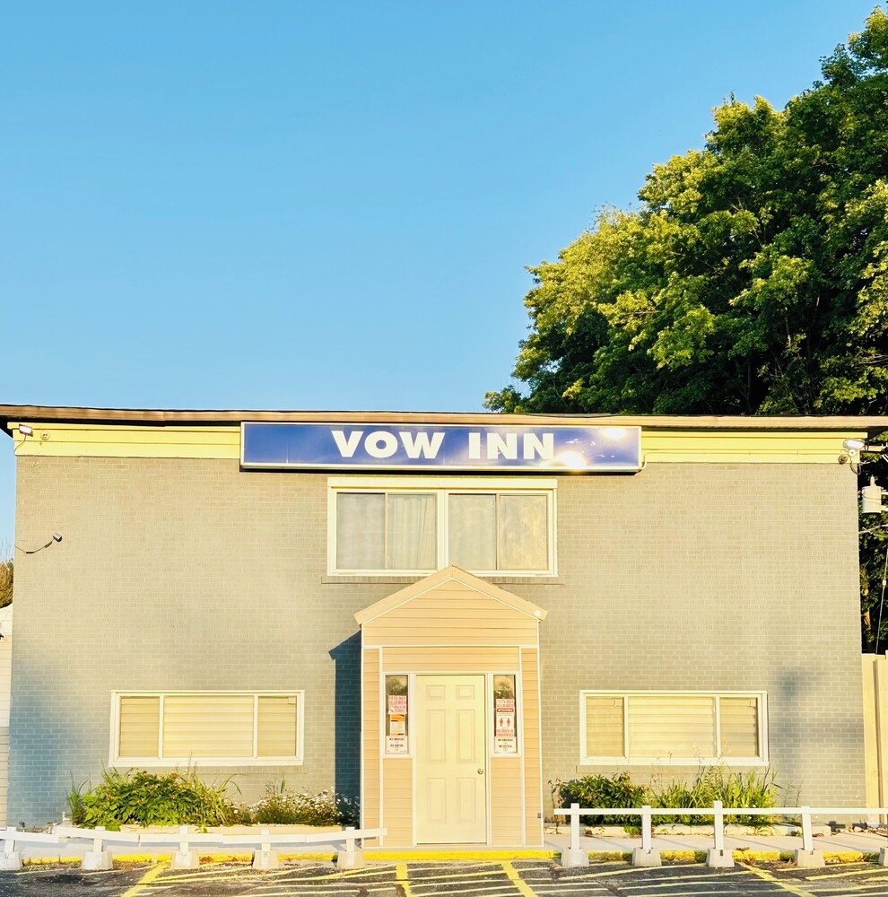 VOW MOTEL LISTOWEL ON