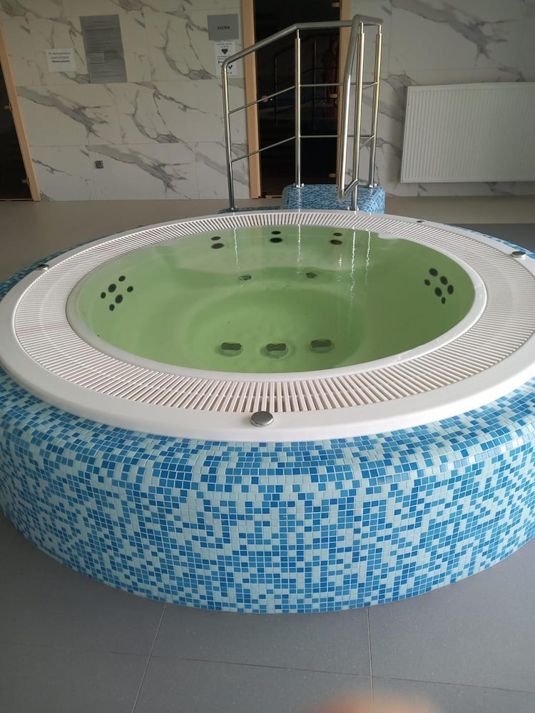 Comfortable Apartment, Sauna and Indoor Pool