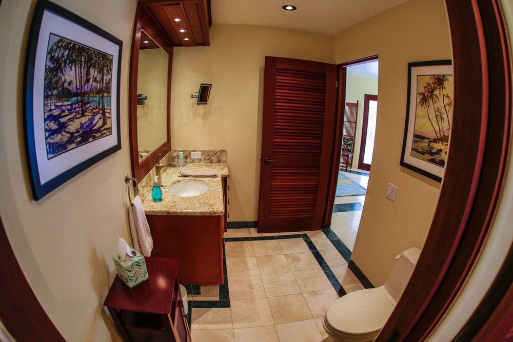 Alii Point #15 - Almost Oceanfront 3 Bedroom Home by RedAwning