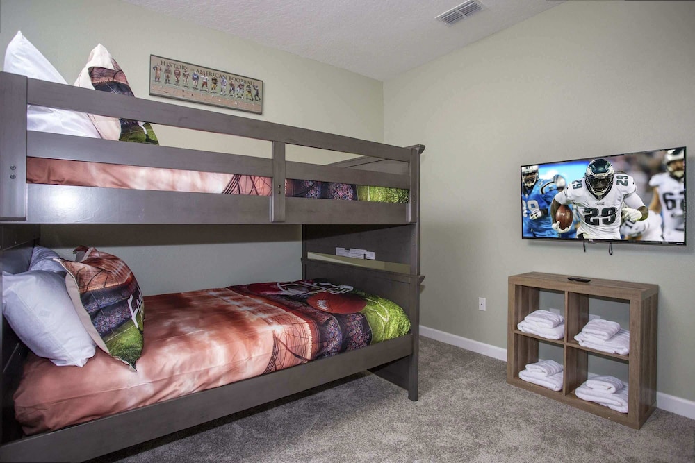 5BR Private Pool Resort Amenities Near Disney