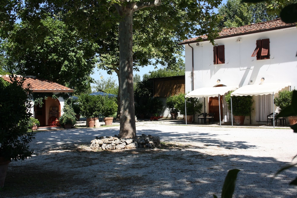 Agriturismo La Pisana