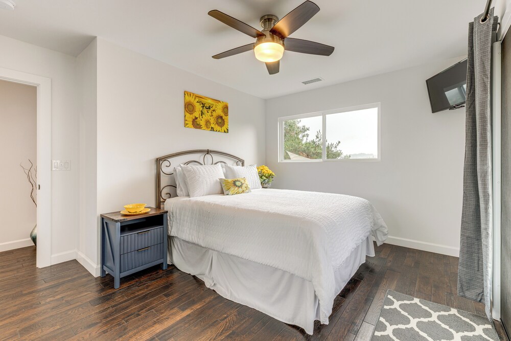2 Mi to Lake Poway: Mtn-view Escape w/ Patio!