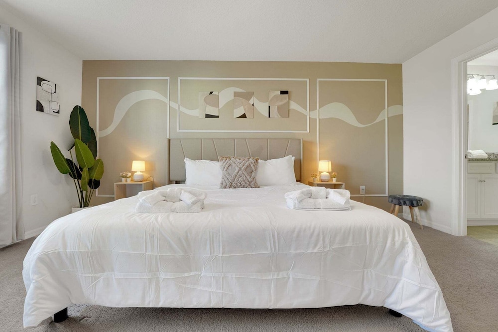 7589osl-solterra Resort 5 Bedroom Townhouse