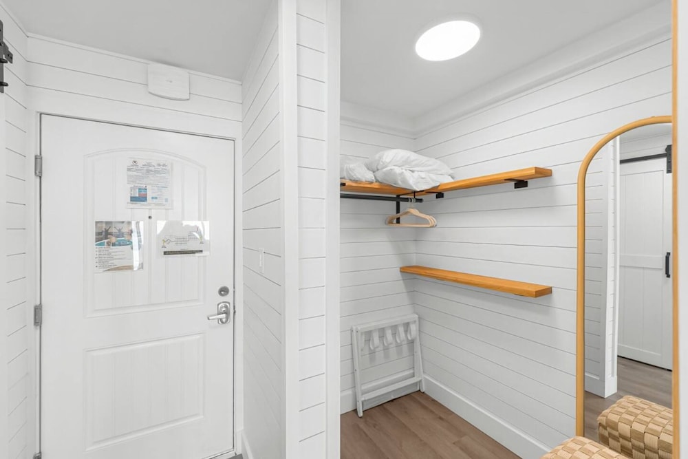 Renovated Beach Front Ocean View Condo TOG 321