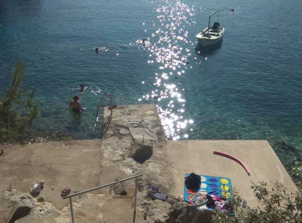 Seafront Charming Apartments Kosirina