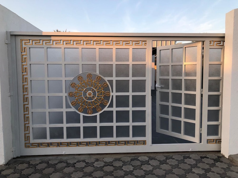 Jawharat Al-Rumais Villas & Spa