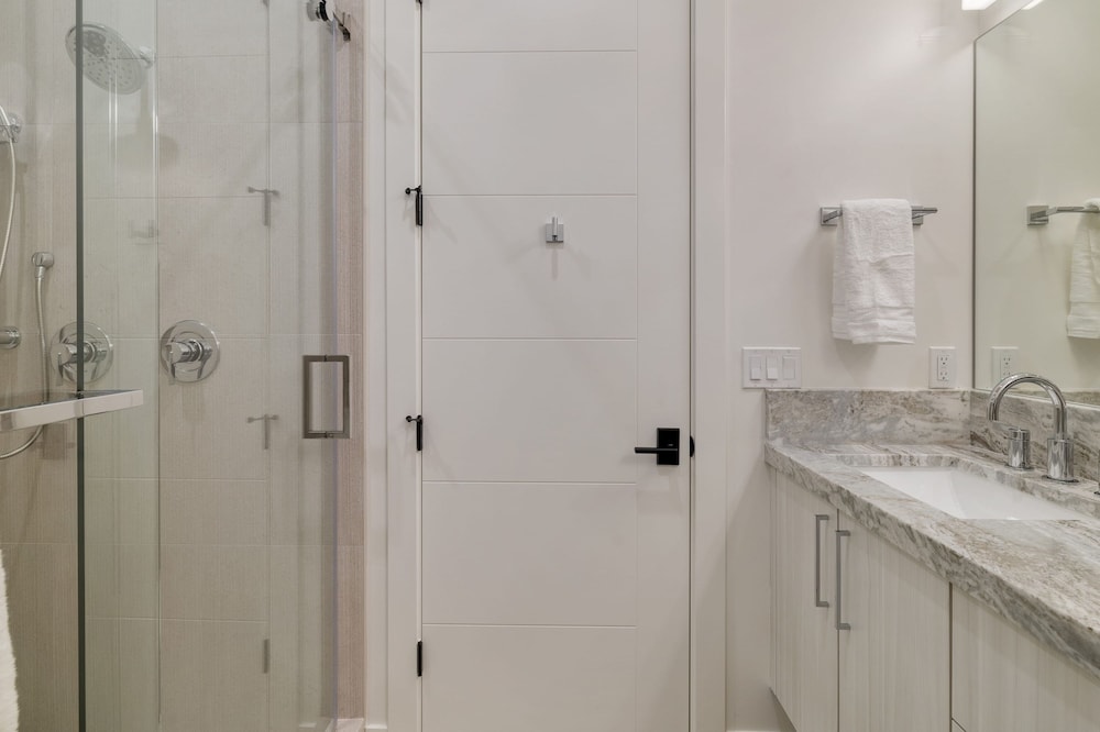 Orion by Avantstay Luxury 5bdr Ski Home w Views Minutes to Deer Valley Lift