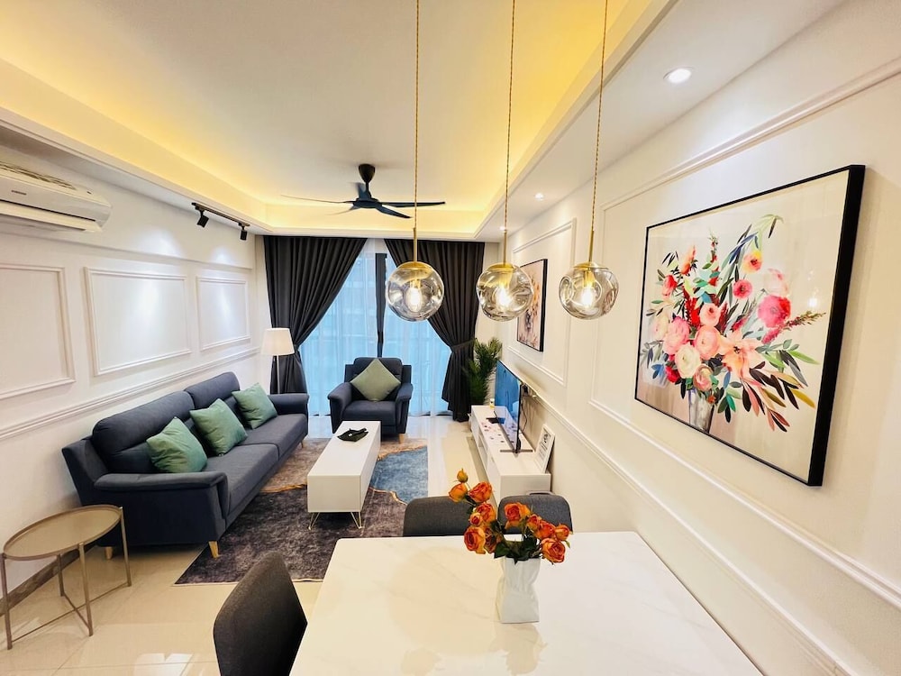 R&F Princess Cove at ANJU