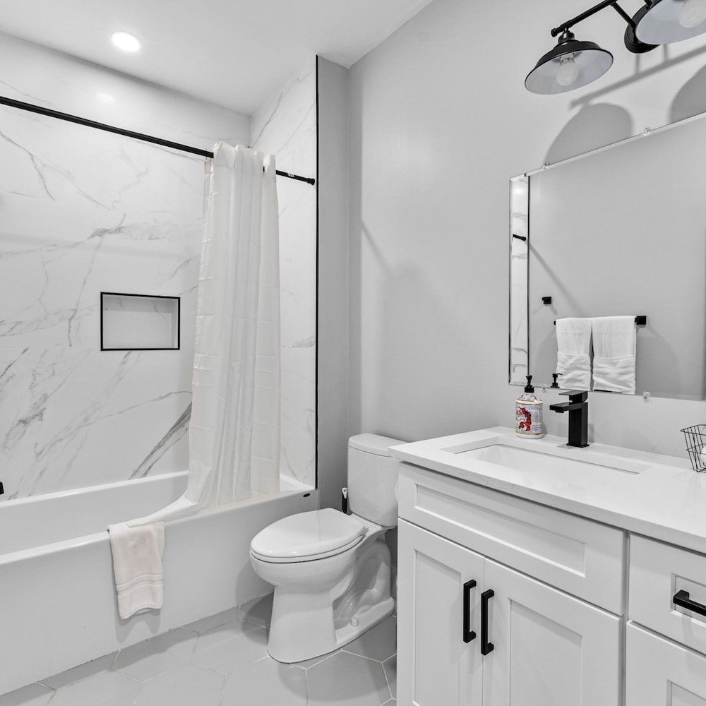 Boston Vacations - Luxury 2BD 2BA Near Logan Airport and T Station - Property Image 22