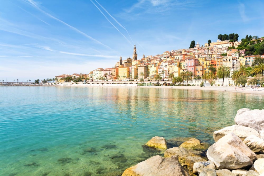 Mattoni in Menton With 1 Bedrooms and 1 Bathrooms
