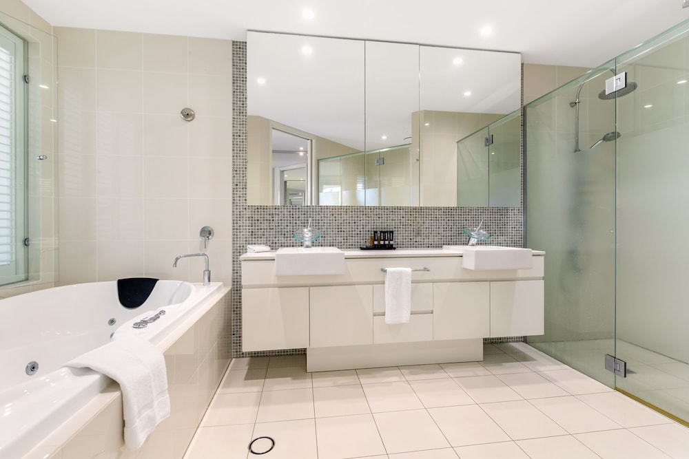 Luxury Apartments on Bells Boulevard