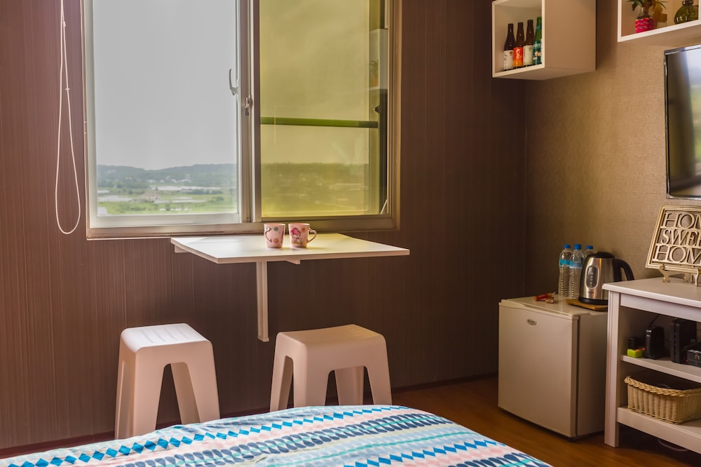 Hengchun Small Room 16