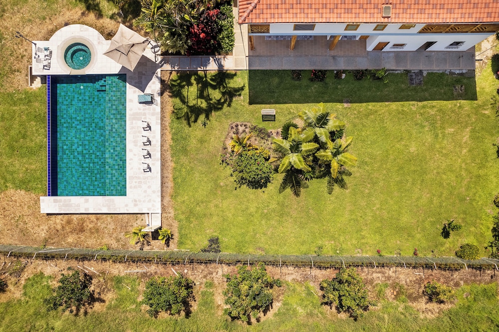 Casa de Campo el Edén