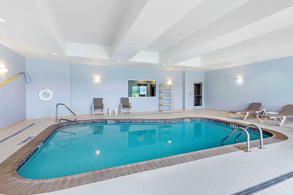 Palestine Vacations - Comfort Suites - Property Image 2
