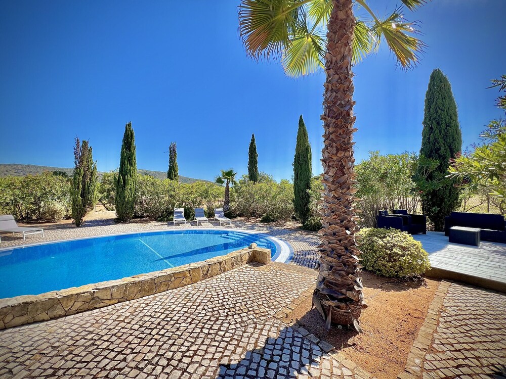 Quarteira Premium Villa by Homing