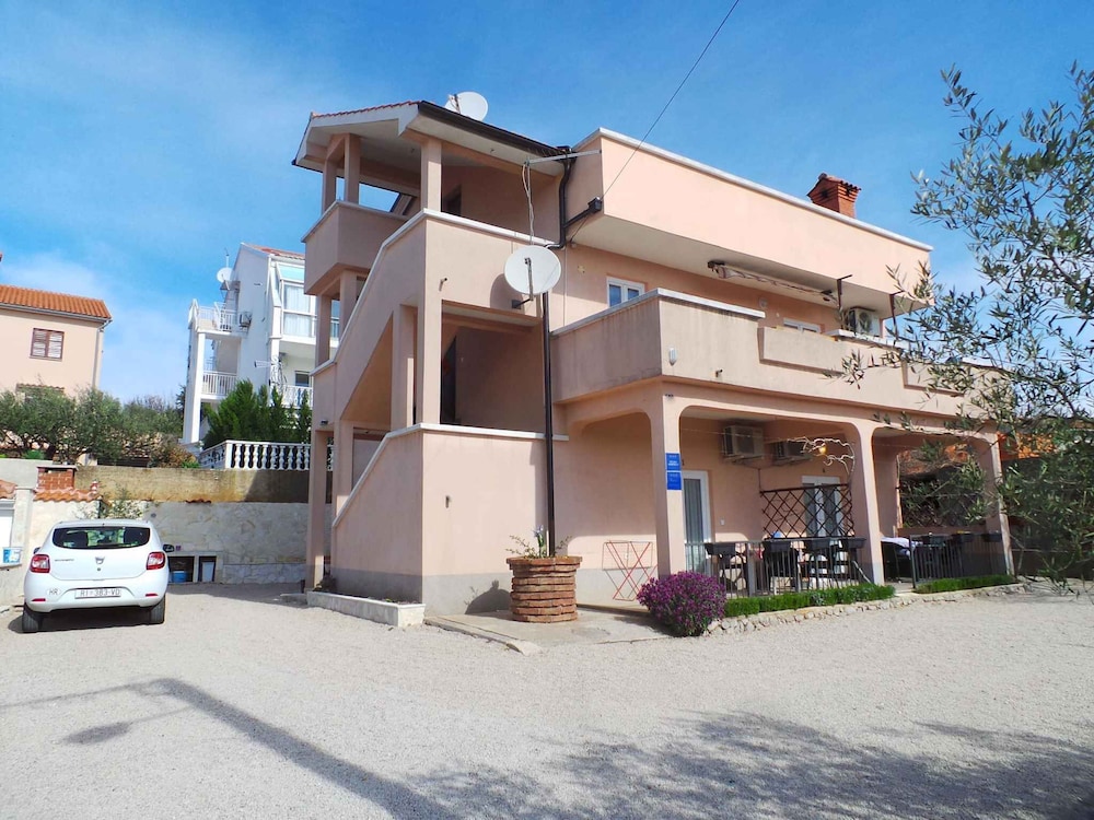 Apartments in Kornic/insel Krk 14471