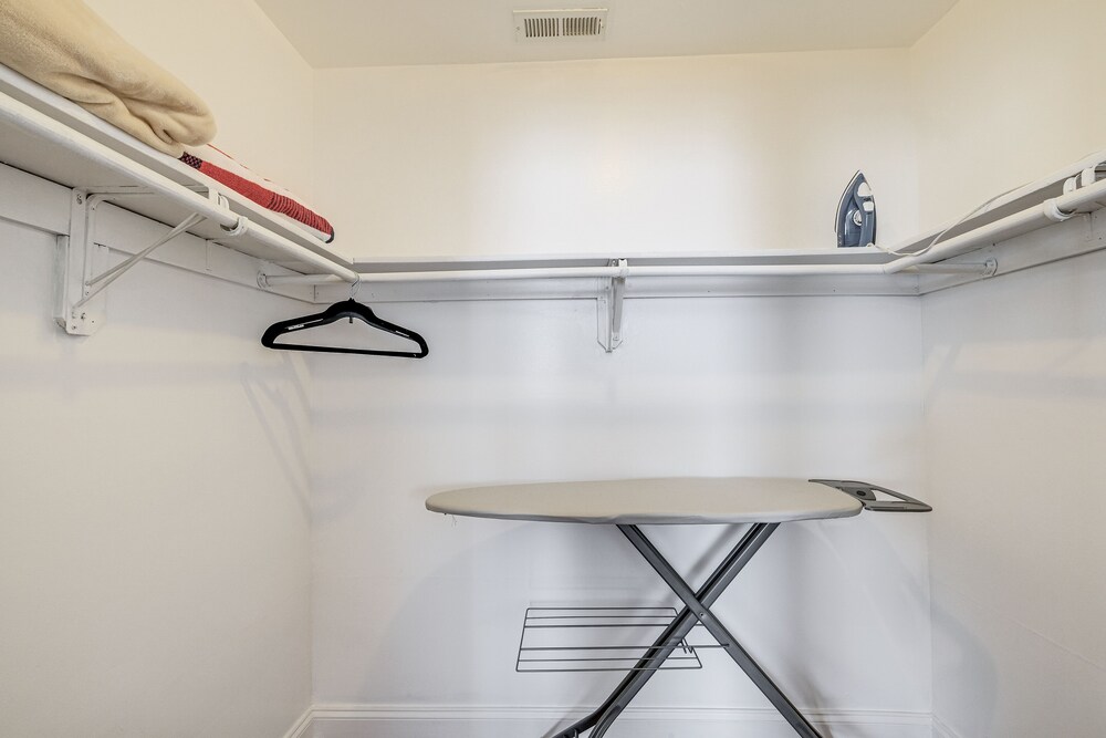 Pet-friendly Silver Spring Home: 2 Mi to Downtown! - Property Image 2