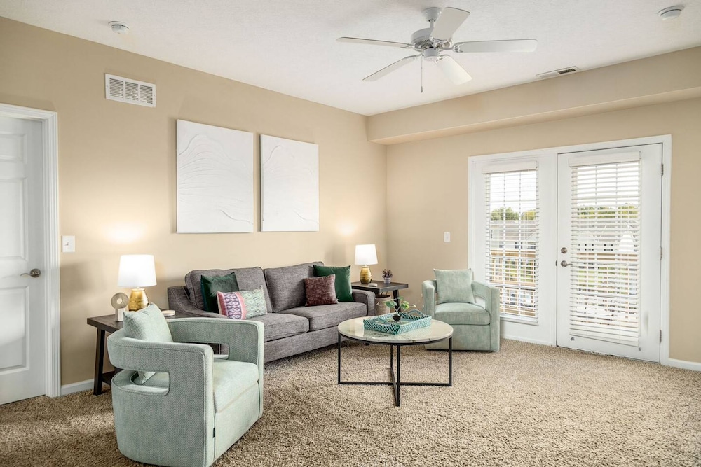 Long Stay 2BR Pet-friendly New Albany Area
