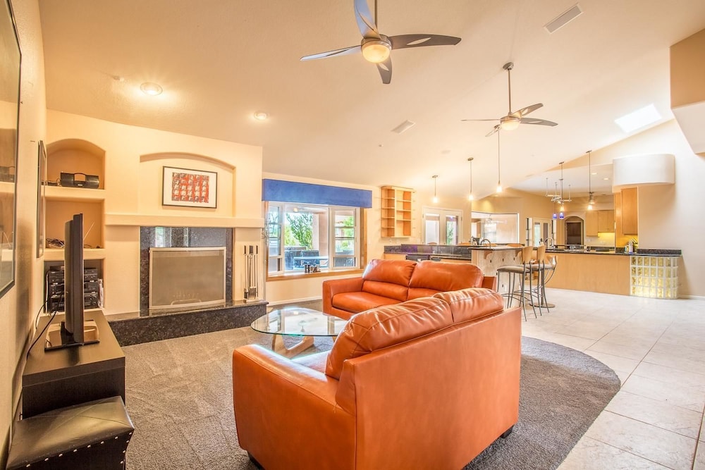 Bella Turquoise By Signature Vacation Rentals