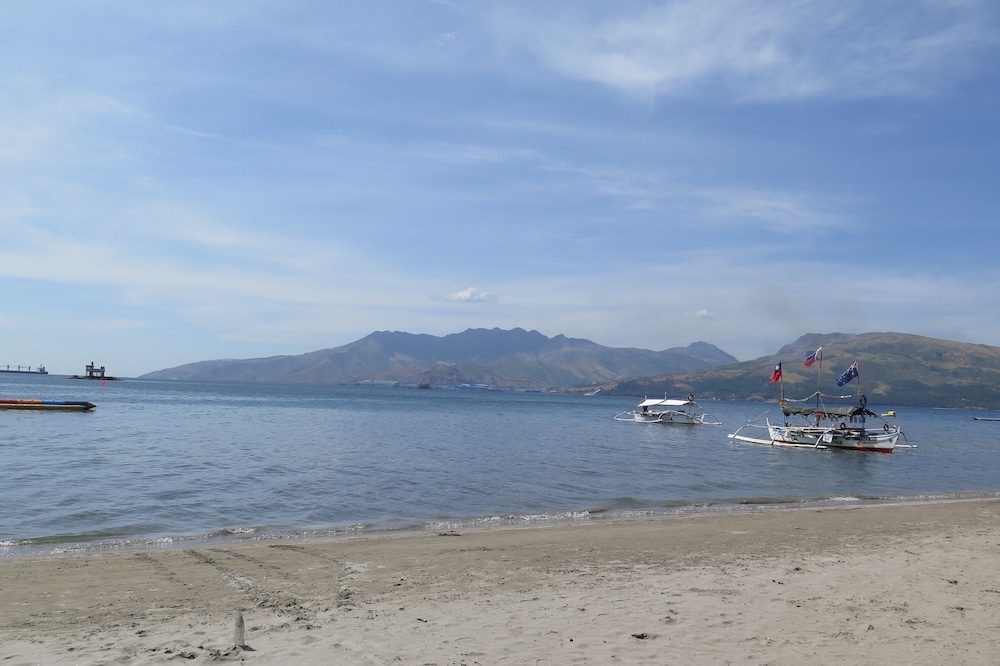 Blue Rock Beach Resort