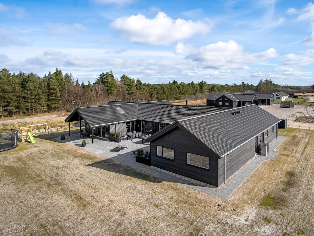 5 Star Holiday Home in Norre Nebel