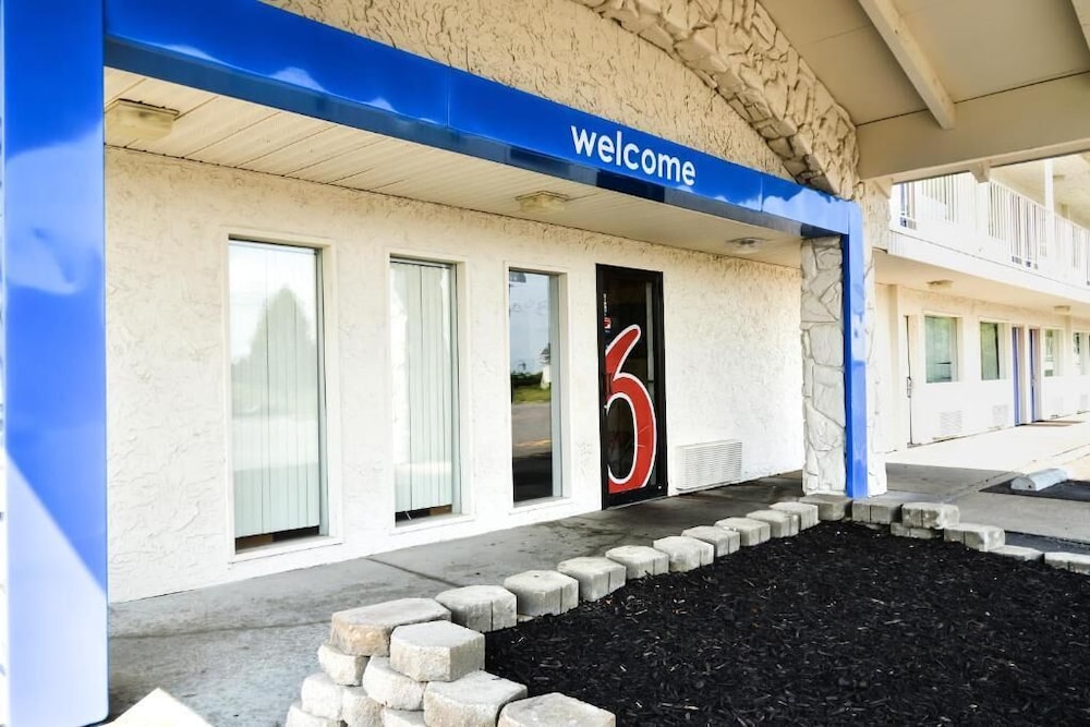 Motel 6 Saint Joseph, MO - Property Image 18