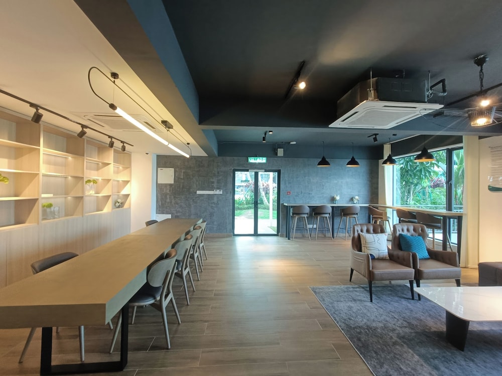 Aradia Residence Lake City KL North