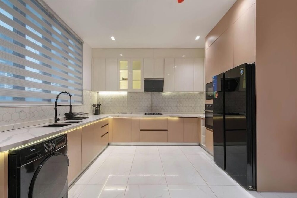 D5 Future Hotel and Apartment