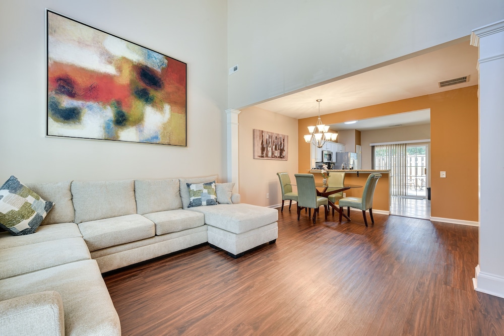 Fort Myers Vacations - Charlotte Townhome w/ Deck: 18 Mi to Downtown! - Property Image 3