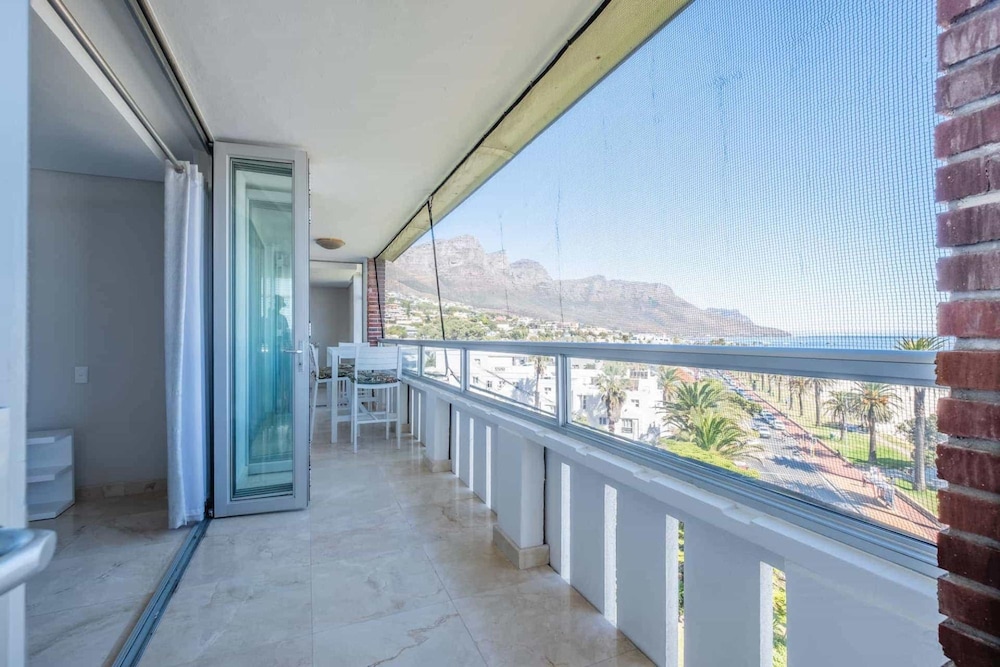 Ocean View Camps Bay 3bed Apt Beach Vistas