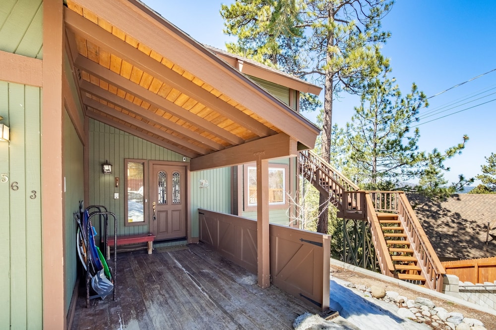 Endless View Lodge by Avantstay Incredible Views Close To Bear Mountain Ski Resort w Hot Tub
