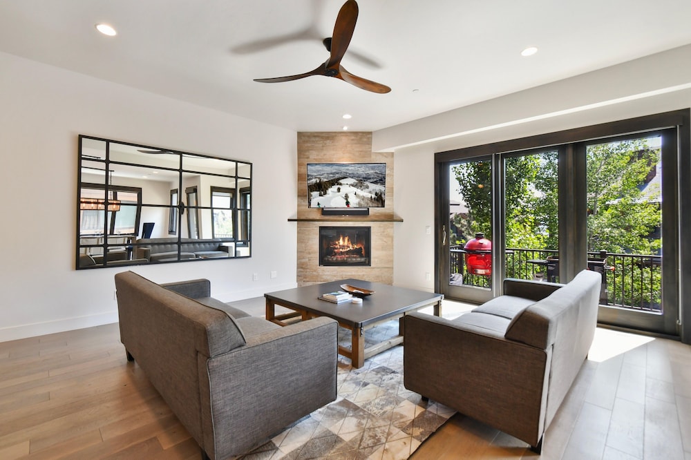 Juniper 402 in Park City view 3