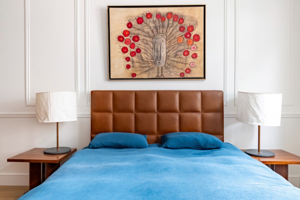 Prestigious Apartment Near the Trocadero
