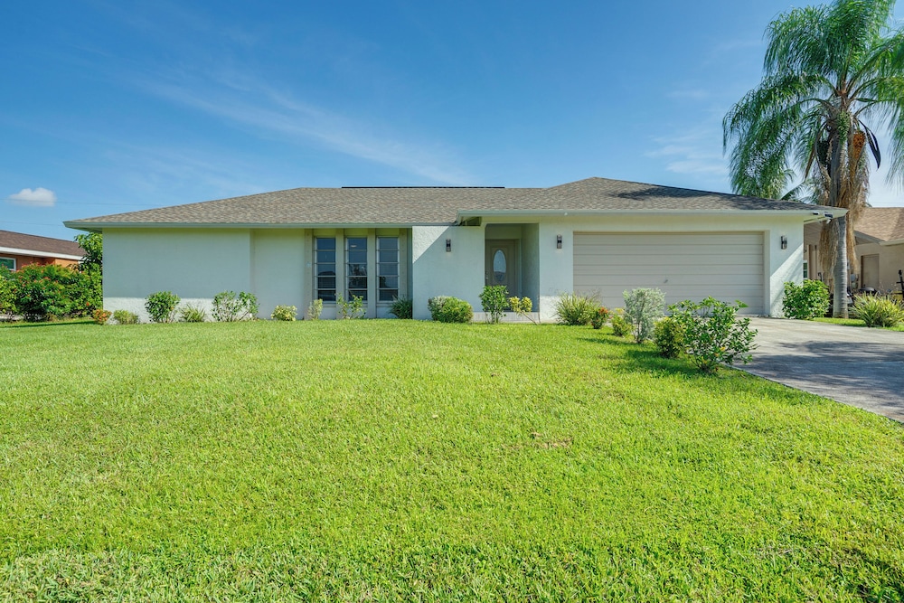 Game, Shop & Beach-hop: Family Home in Cape Coral