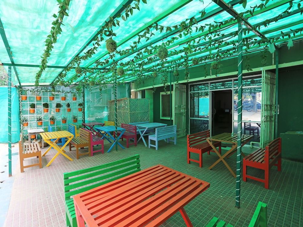 OYO 13624 Kapoors Plaza Guest House view 3