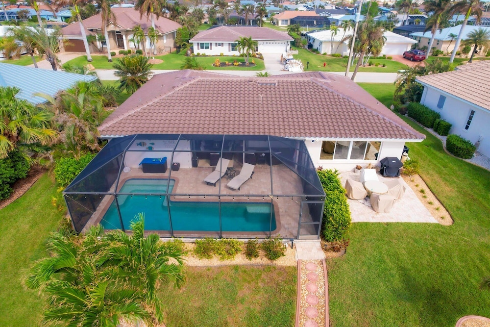 2219 El Cerito Court