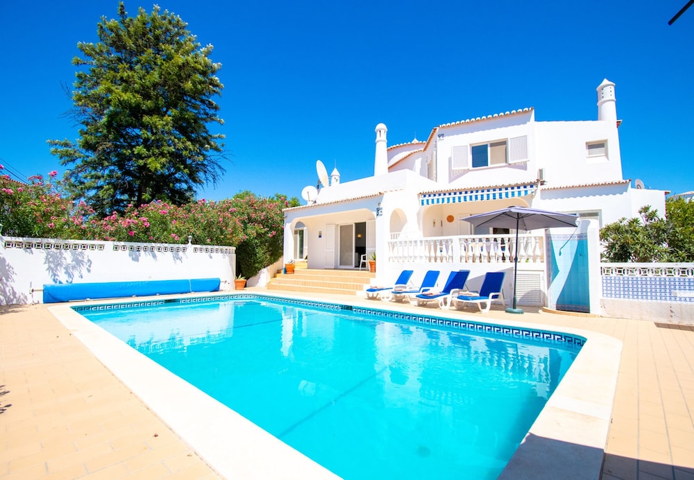 Casa Pazovida in Carvoeiro
