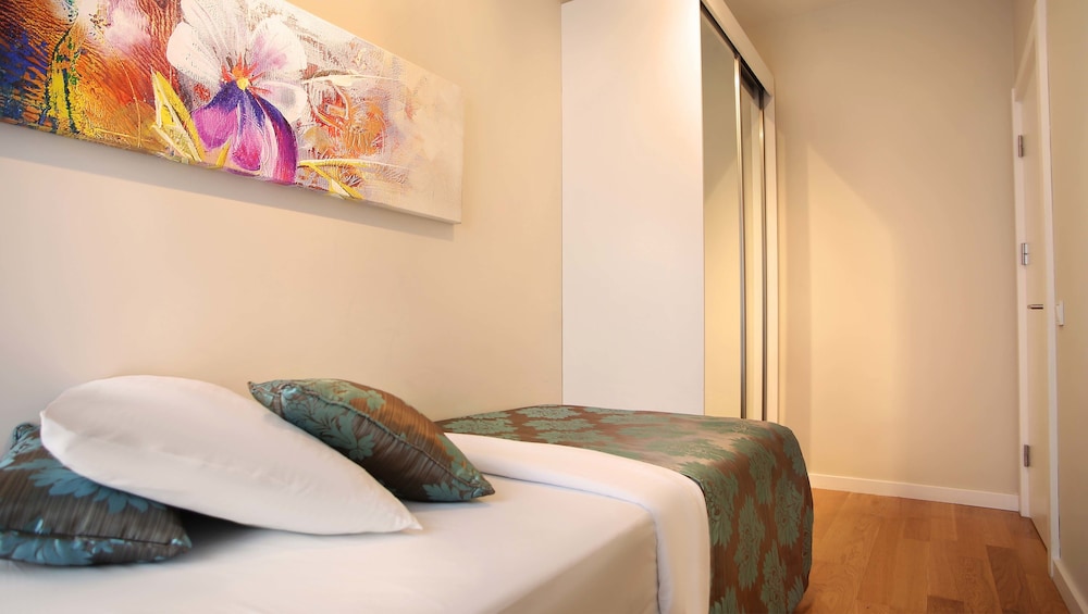 G Suites Airport