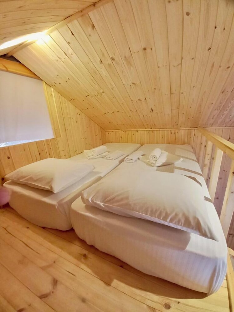 Nirikos Camping