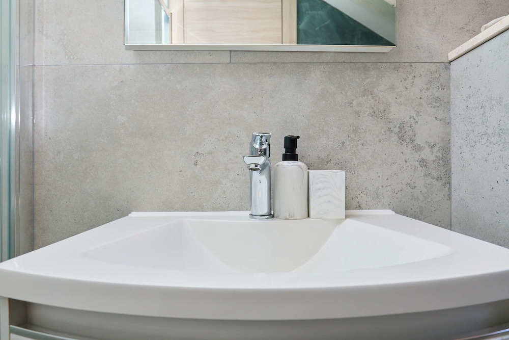 Dubrovnik Vacations - Boutique Garden Rooms - Property Image 128